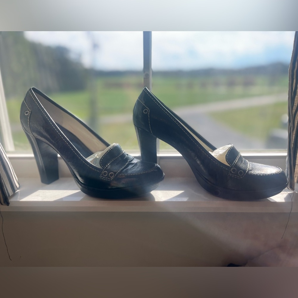Enzo Angiolini patent leather heels